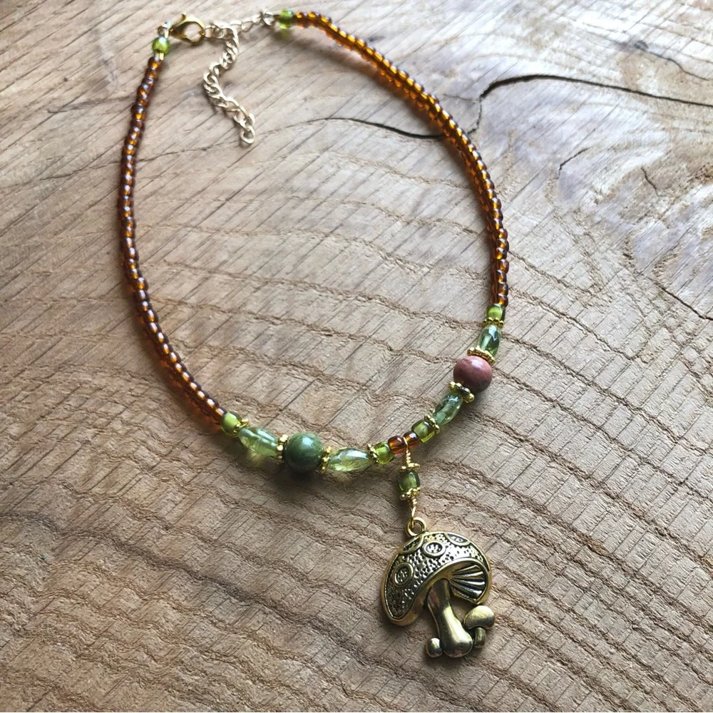 Mushroom Anklet‎ Handmade Beaded Unakite Green Peridot Gold Toned Ankle Bracelet